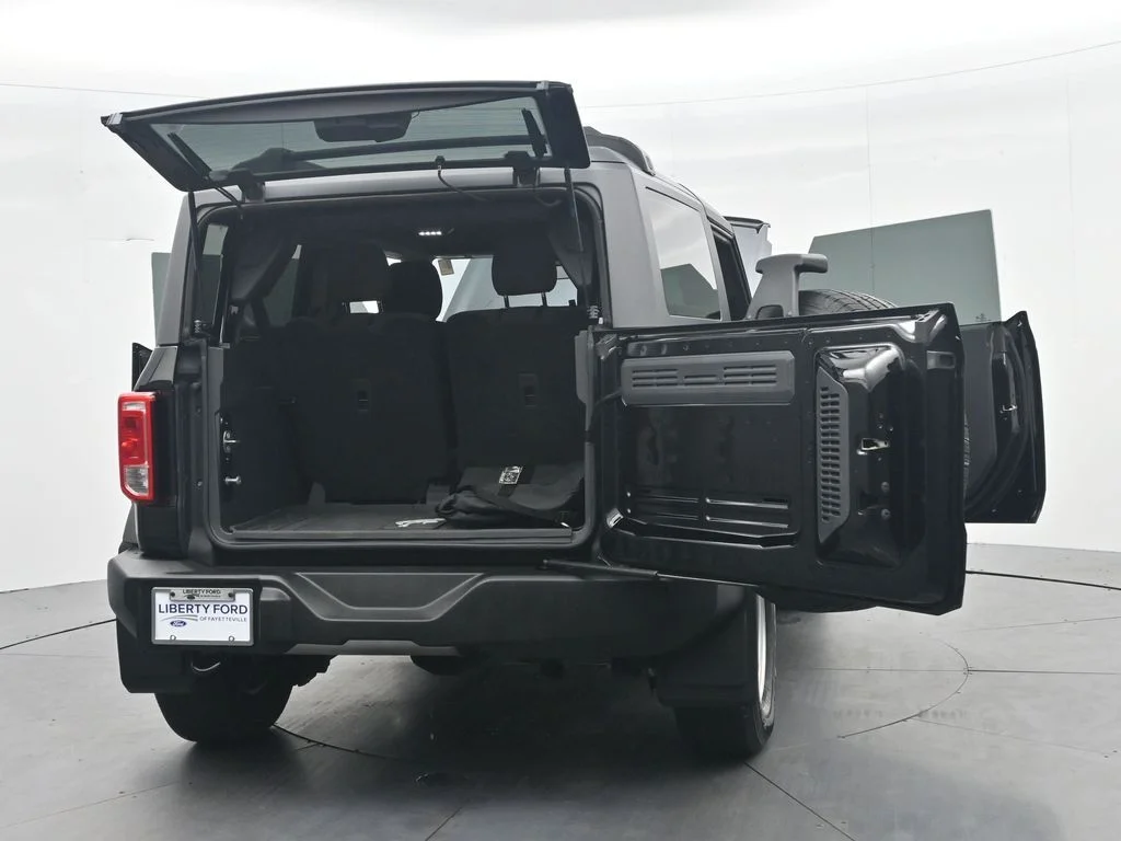 Used 2022 Black Ford Base image 46