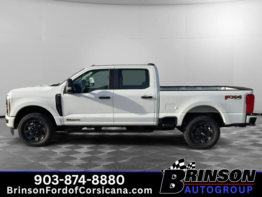 New 2026 Oxford White Ford XL image 3