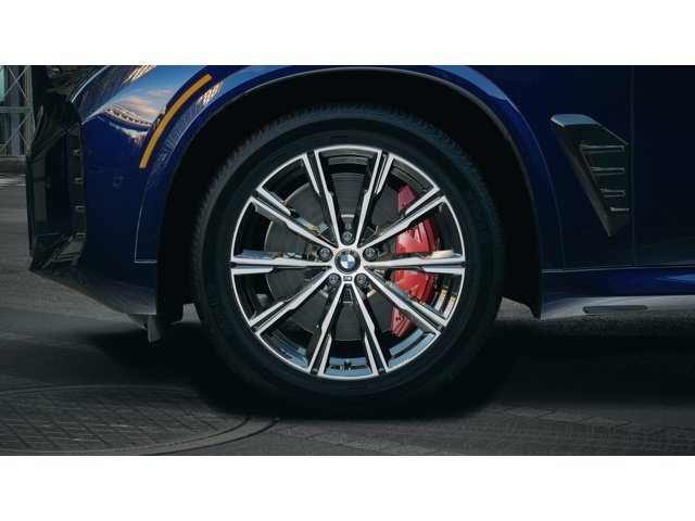 New 2026 Tanzanite Blue II Metallic BMW  image 7