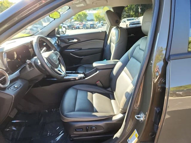 Used 2024 Brown Chevrolet ACTIV image 13