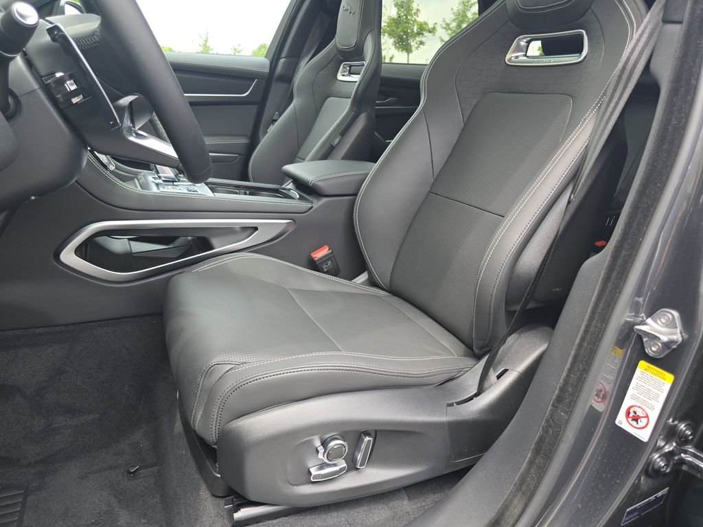 2026 Jaguar F-Pace R-Dynamic S - Photo 30