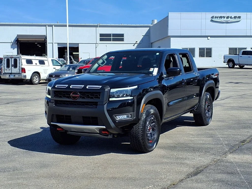 Used 2026 Nissan Frontier PRO-4X with VIN 1N6ED1EK7TN621816 for sale in Kansas City