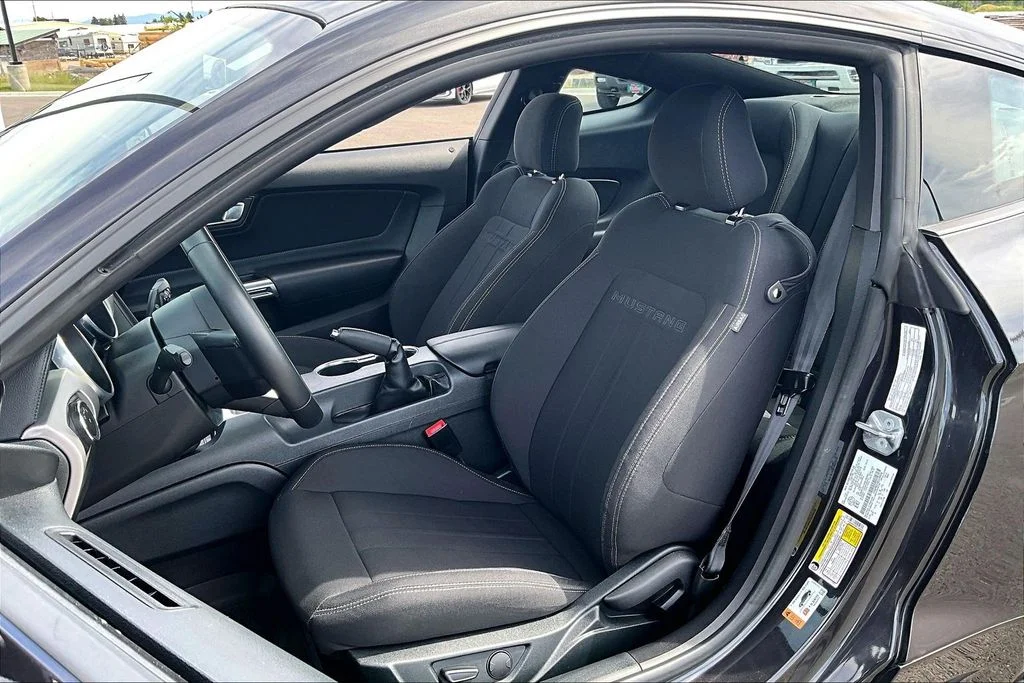 Used 2022 Gray Ford  image 25