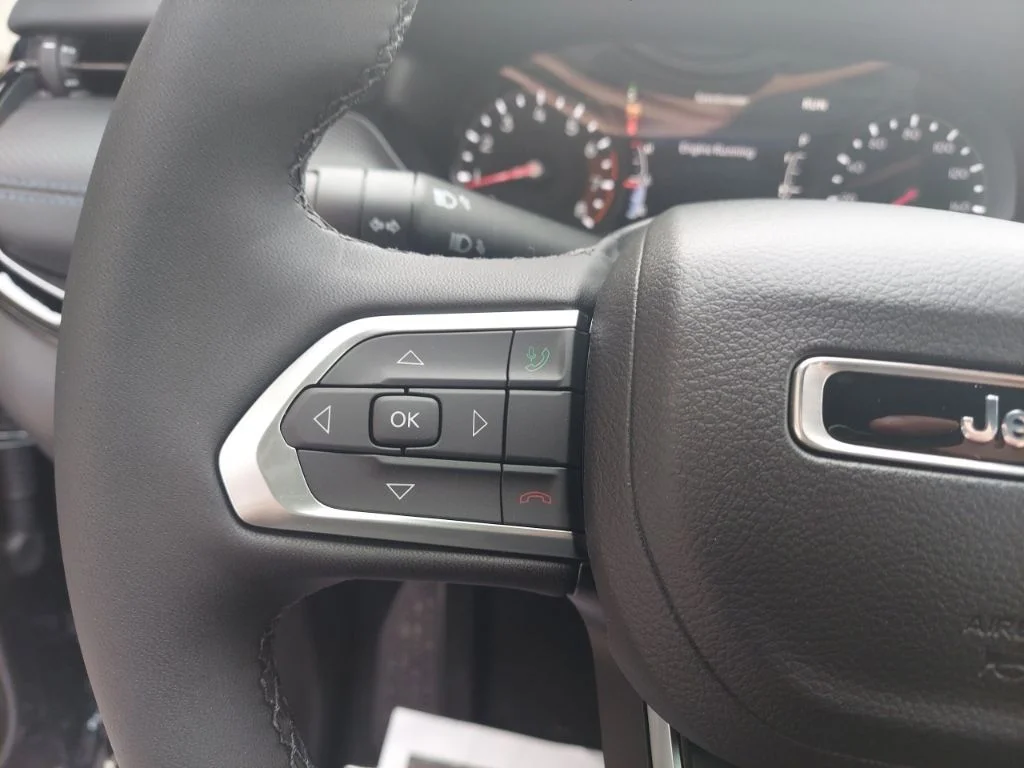 New 2026 Fathom Blue Pearl Coat Jeep Latitude image 12