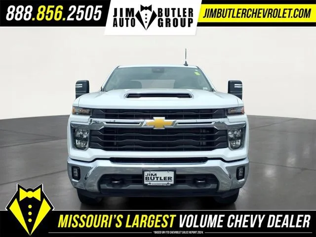 Used 2025 Summit White Chevrolet LT image 26