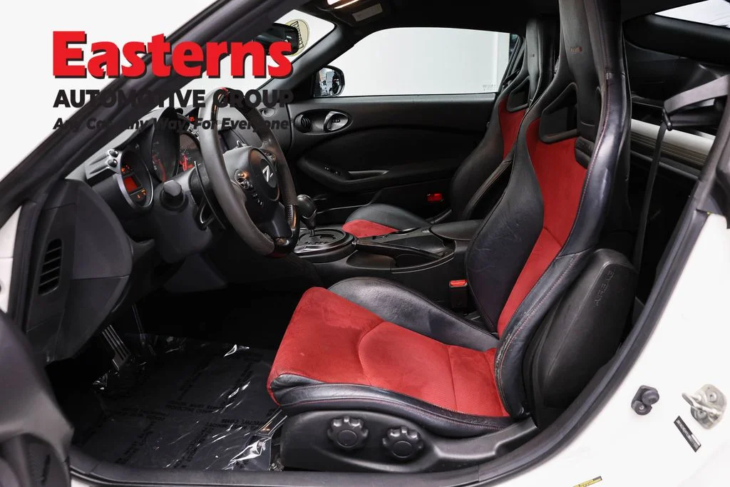 Used 2020 White Nissan Nismo image 13