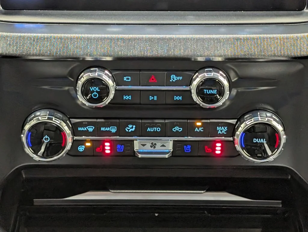 New 2026 Star White Metallic Tri-Coat Ford F-250® Platinum® image 6
