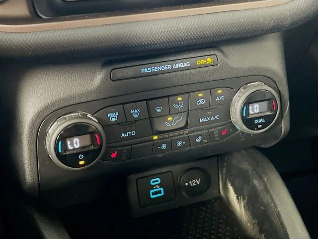 Used 2021 Blue Ford Outer Banks image 20