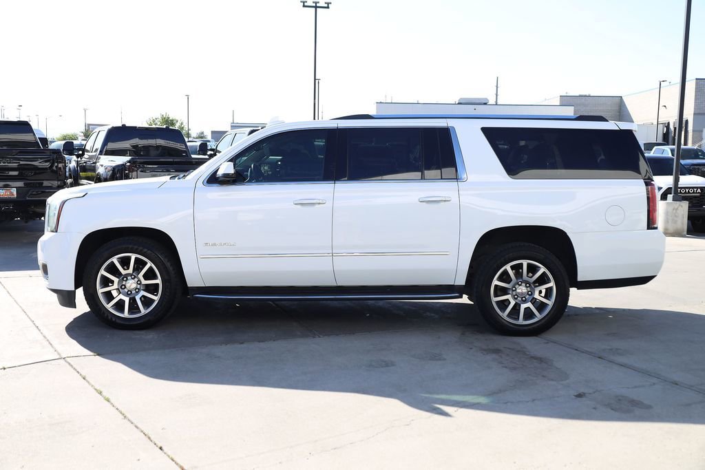 Used 2020 Summit White GMC Denali image 3