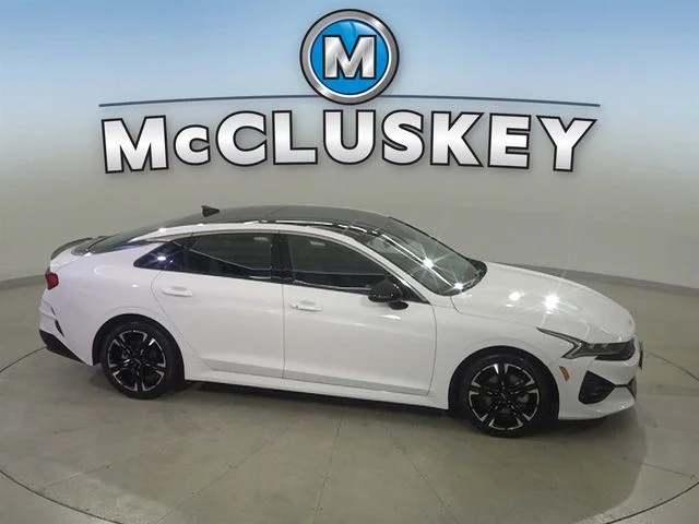Used 2023 White Kia GT-Line image 12