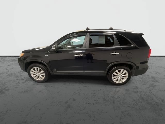 Used 2011 Black Kia EX image 5