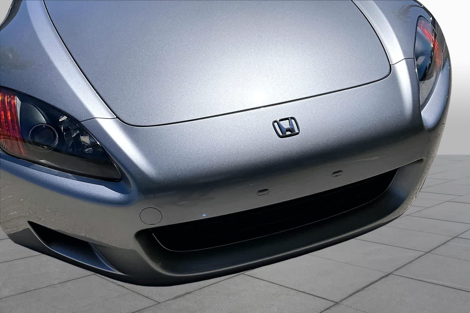 Used 2001 Silverstone Metallic Honda  image 25