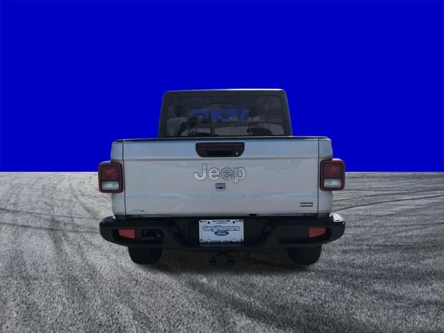Certified Used 2023 Silver Zynith Clearcoat Jeep Overland image 5