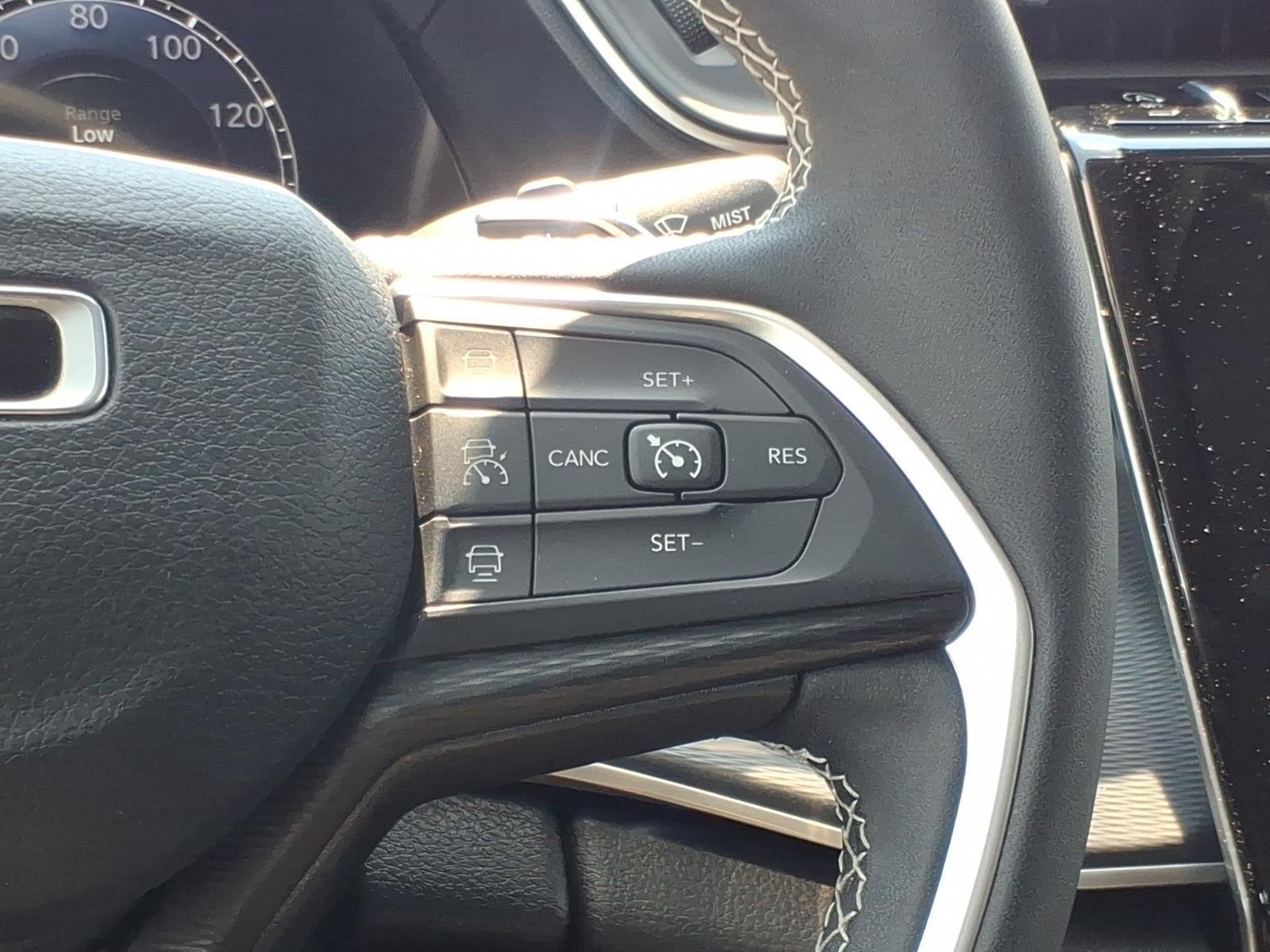 Used 2023 Bright White Clearcoat Jeep Laredo X image 27