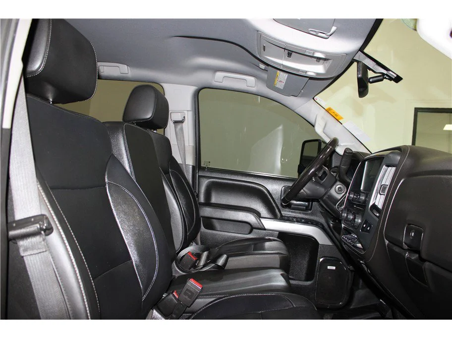 Used 2018 Summit White Chevrolet LTZ image 23