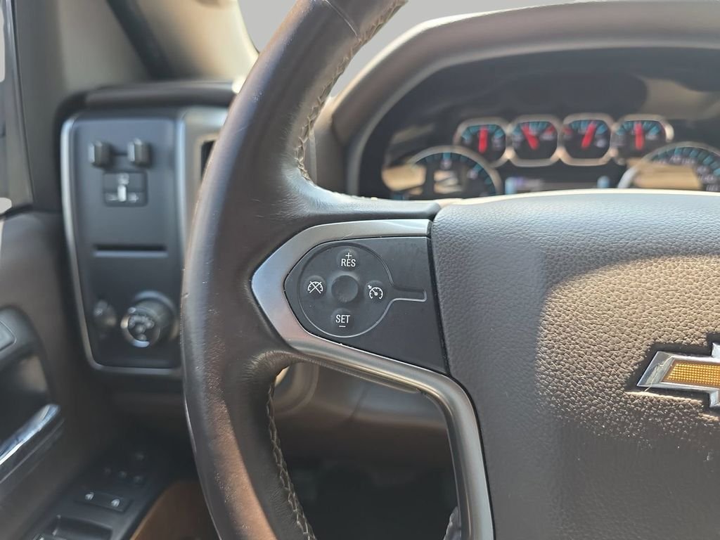 Used 2018 White Chevrolet LTZ image 23