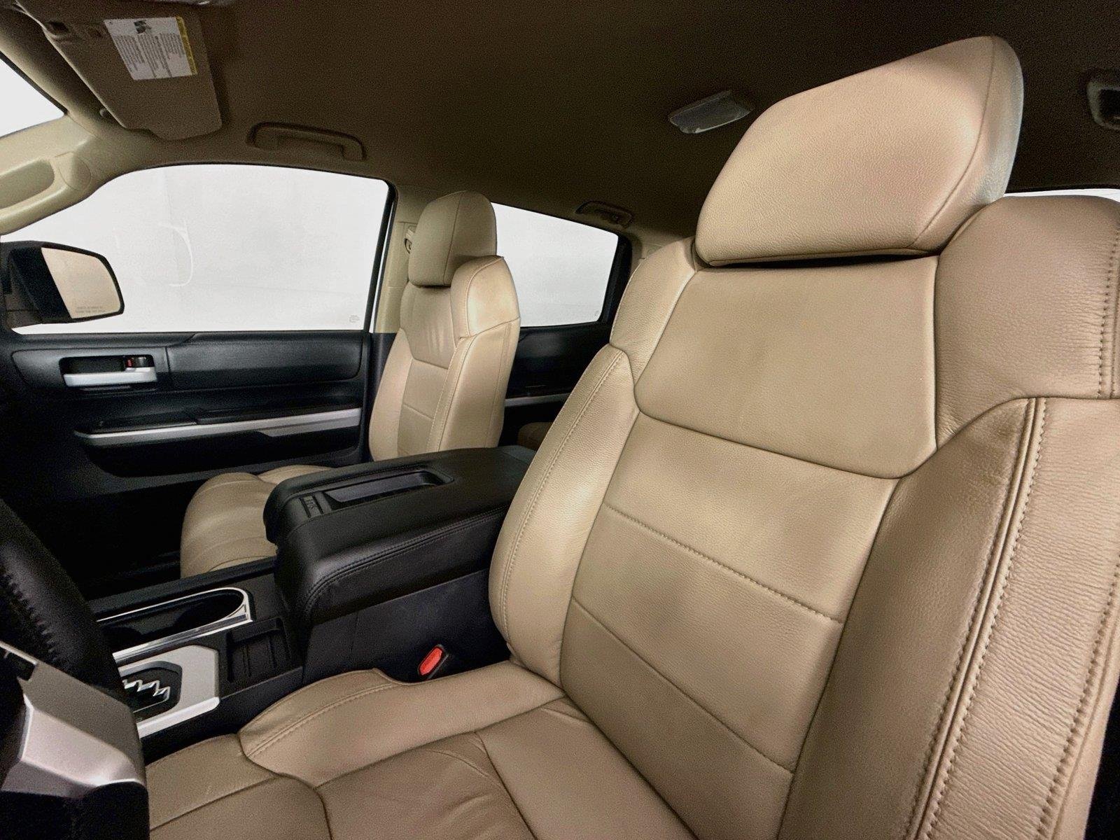 Used 2020 Super White Toyota SR5 image 3