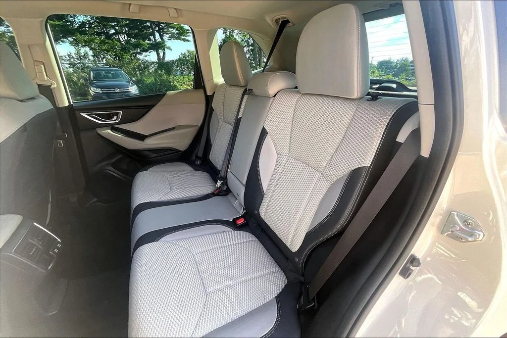 Used 2023 White Subaru Premium image 26