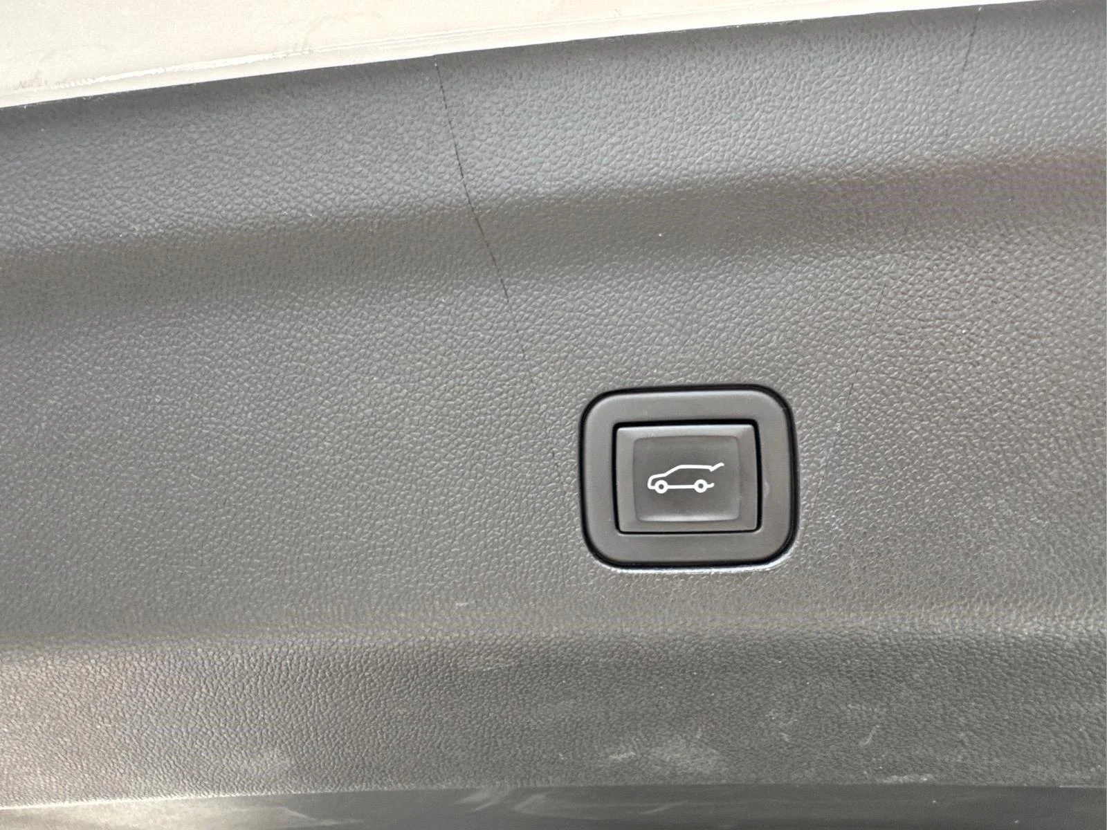 Used 2024 Summit White GMC AT4 image 12