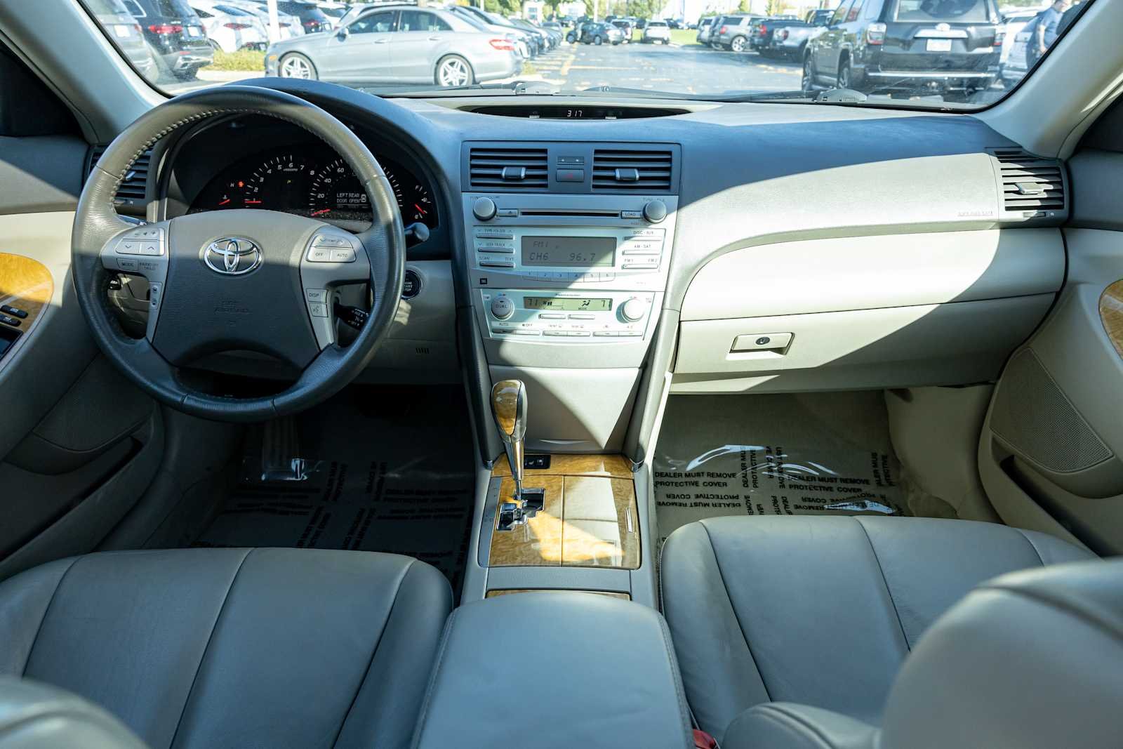 Used 2007 Desert Sand Mica Toyota LE image 8