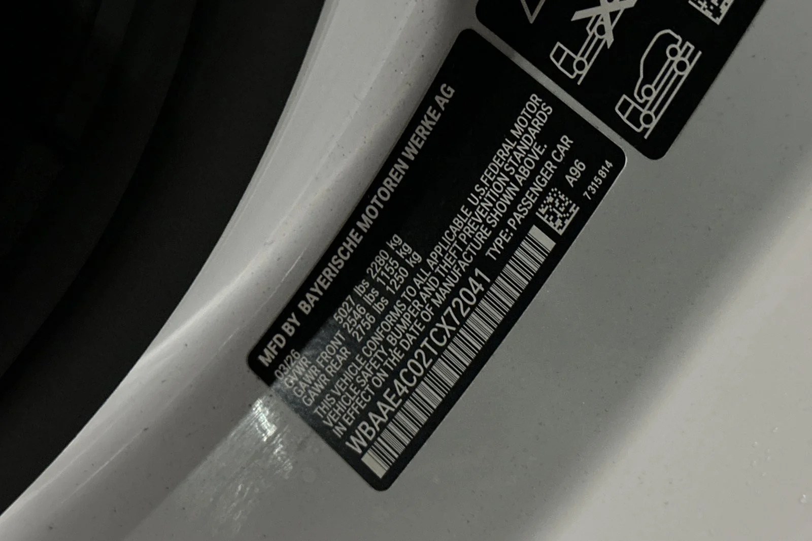 2026 BMW 8 Series 840i - Photo 25