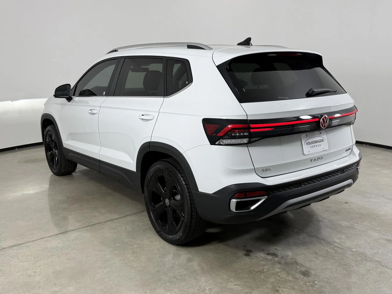 New 2027 Pure White Volkswagen SEL image 7