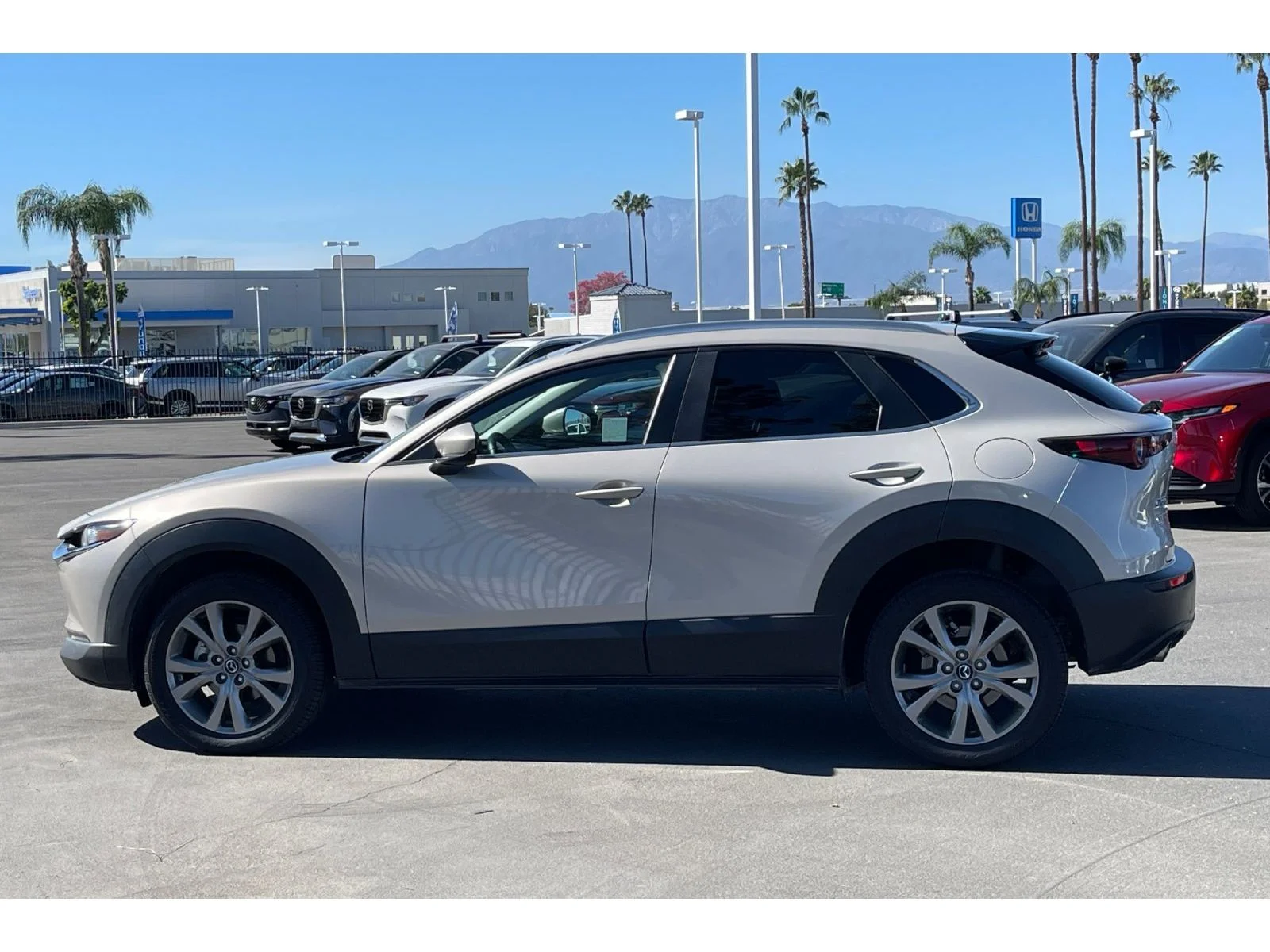 Used 2023 Platinum Quartz Metallic Mazda 2.5 S Preferred Package image 3