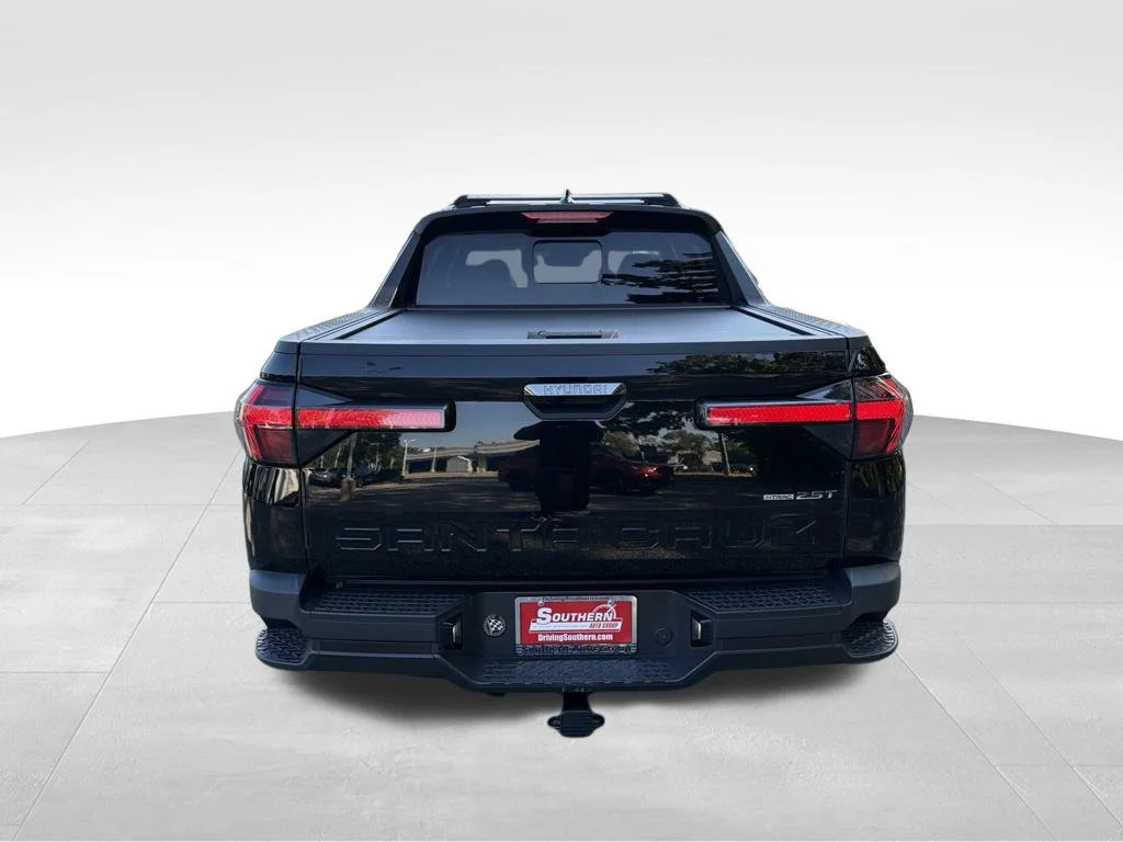 Used 2022 Black Hyundai Limited image 4