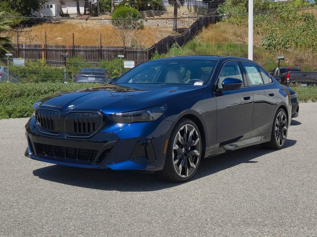 New 2026 Tanzanite Blue II Metallic BMW 530i image 2