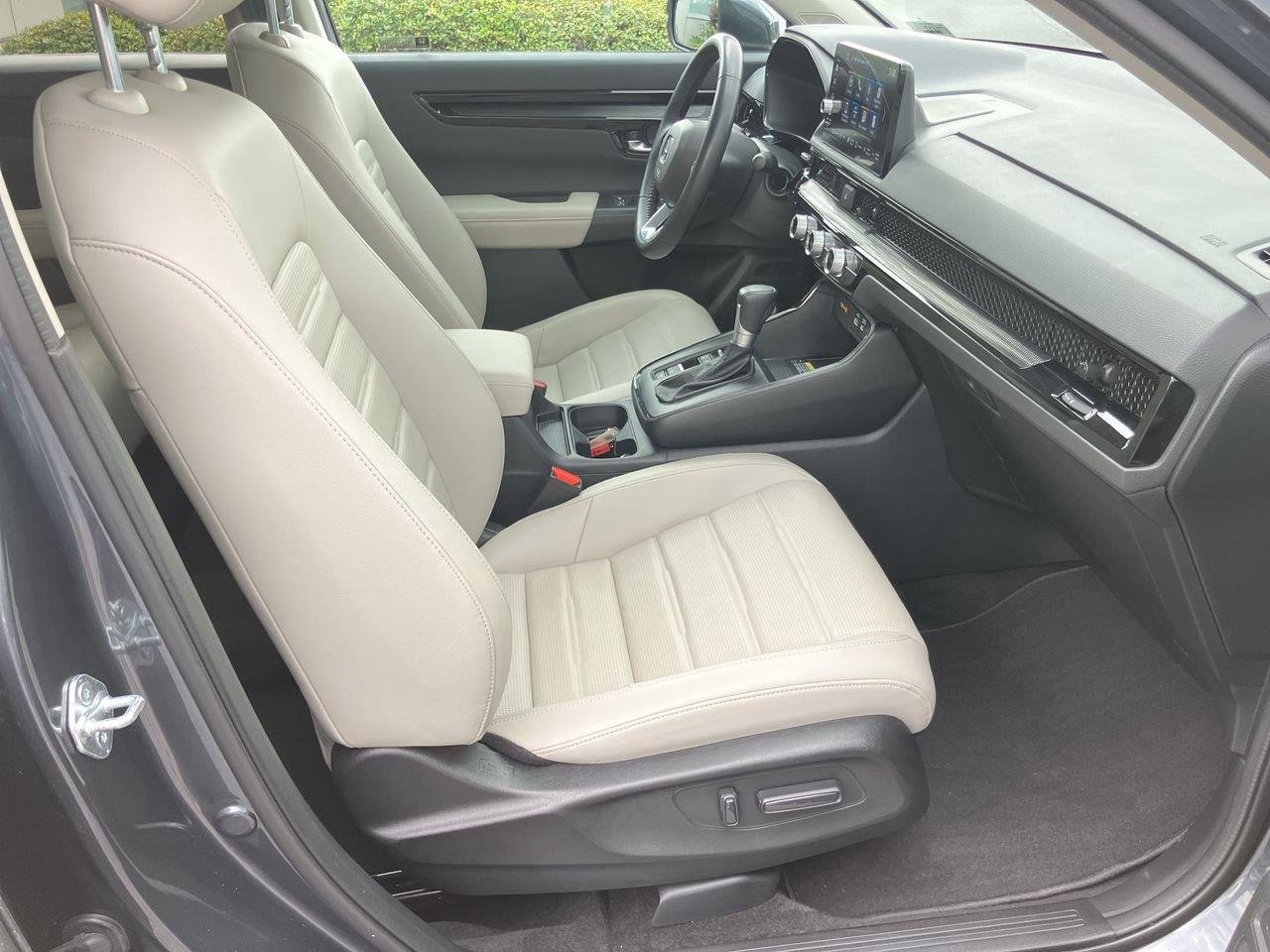 Used 2025 Gray (Meteorite Gray Metallic) Honda EX-L image 33