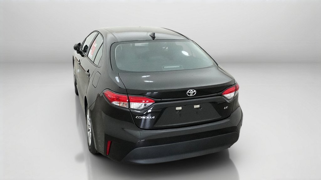 New 2027 Inked Toyota LE image 46
