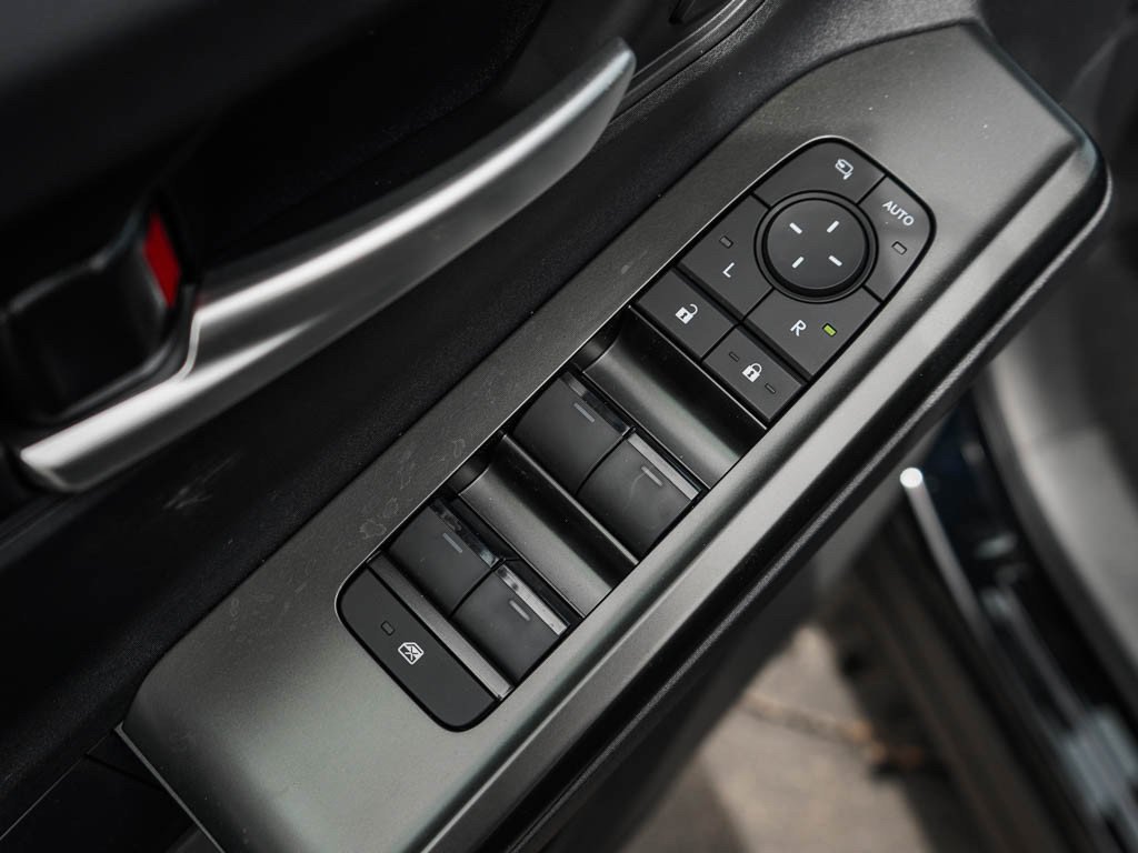 New 2026 METROPOLIS GRAY METALLIC Subaru Sport image 16