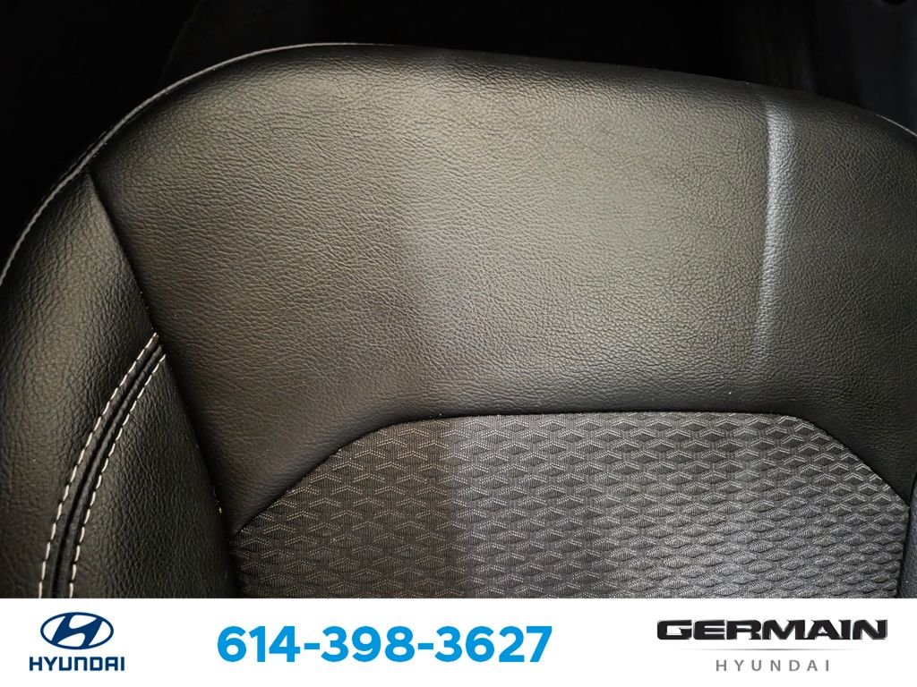 Used 2023 Gray Jeep Latitude image 27