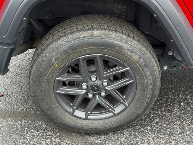 Used 2024 Red Jeep Sport S image 12