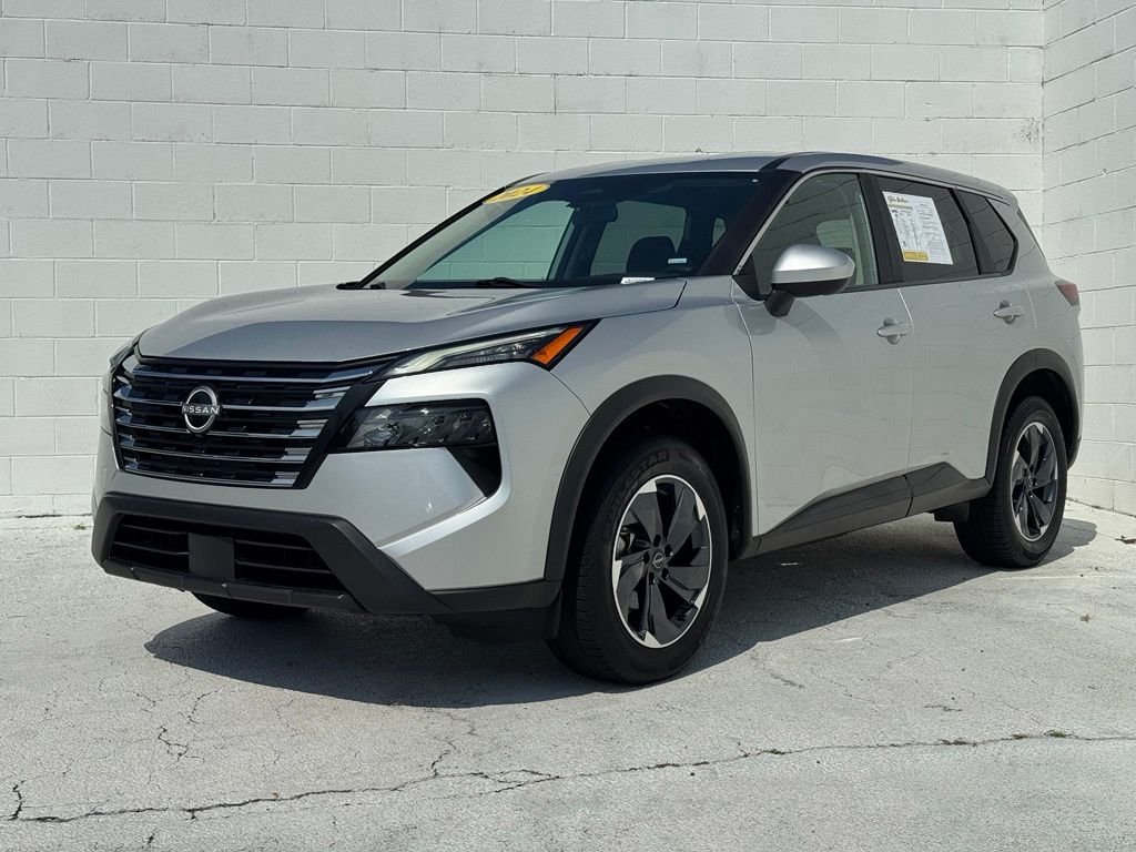 Used 2024 Silver Nissan SV image 8