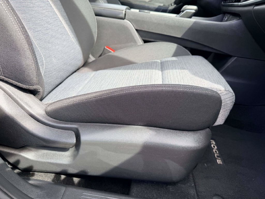 Used 2023 Black Nissan SV image 8