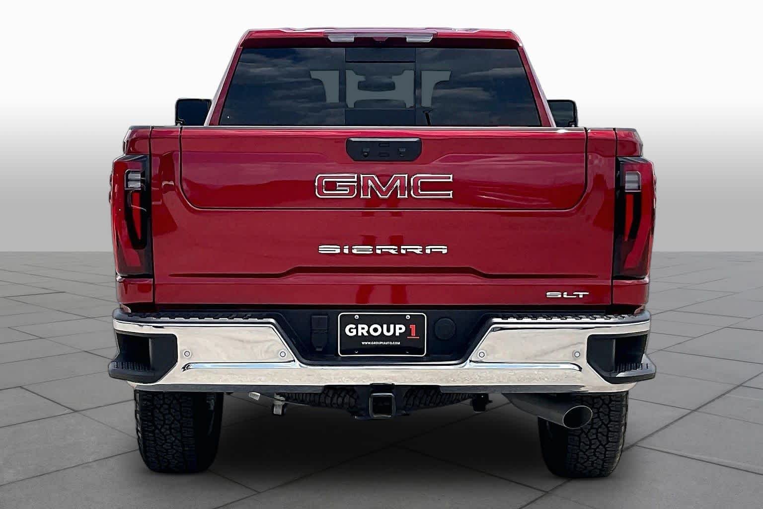 Used 2025 Volcanic Red Tintcoat GMC SLT image 5