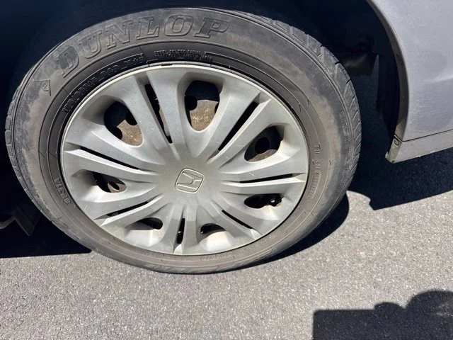 Used 2011 Gray Honda LX image 13
