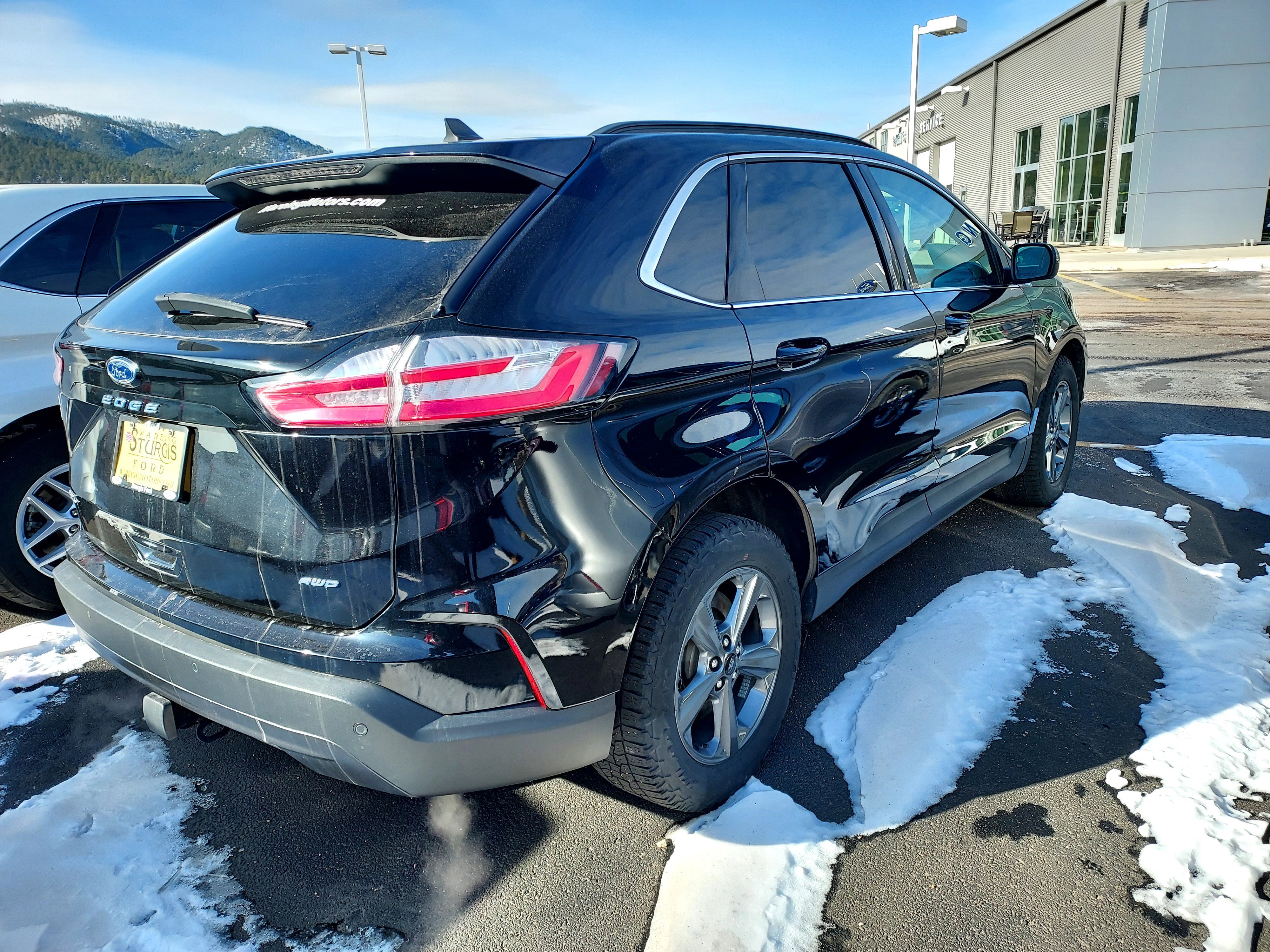 Used 2022 Black Ford SEL image 8
