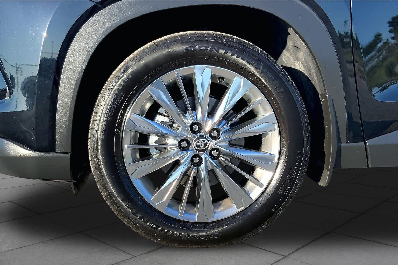 Used 2026 Midnight Black Metallic Toyota Platinum image 11