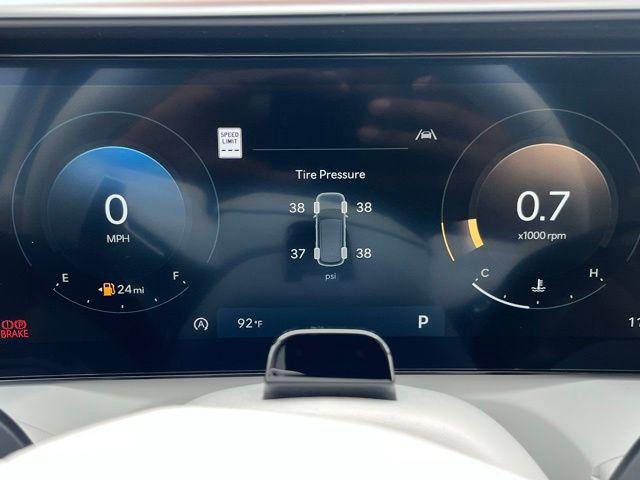 New 2026 White Hyundai SEL Premium FWD image 6