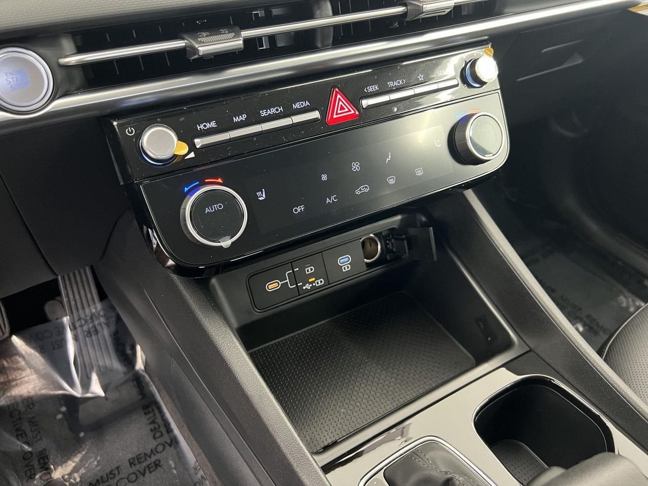 New 2026 Phantom Black Hyundai SEL Plus AWD image 19