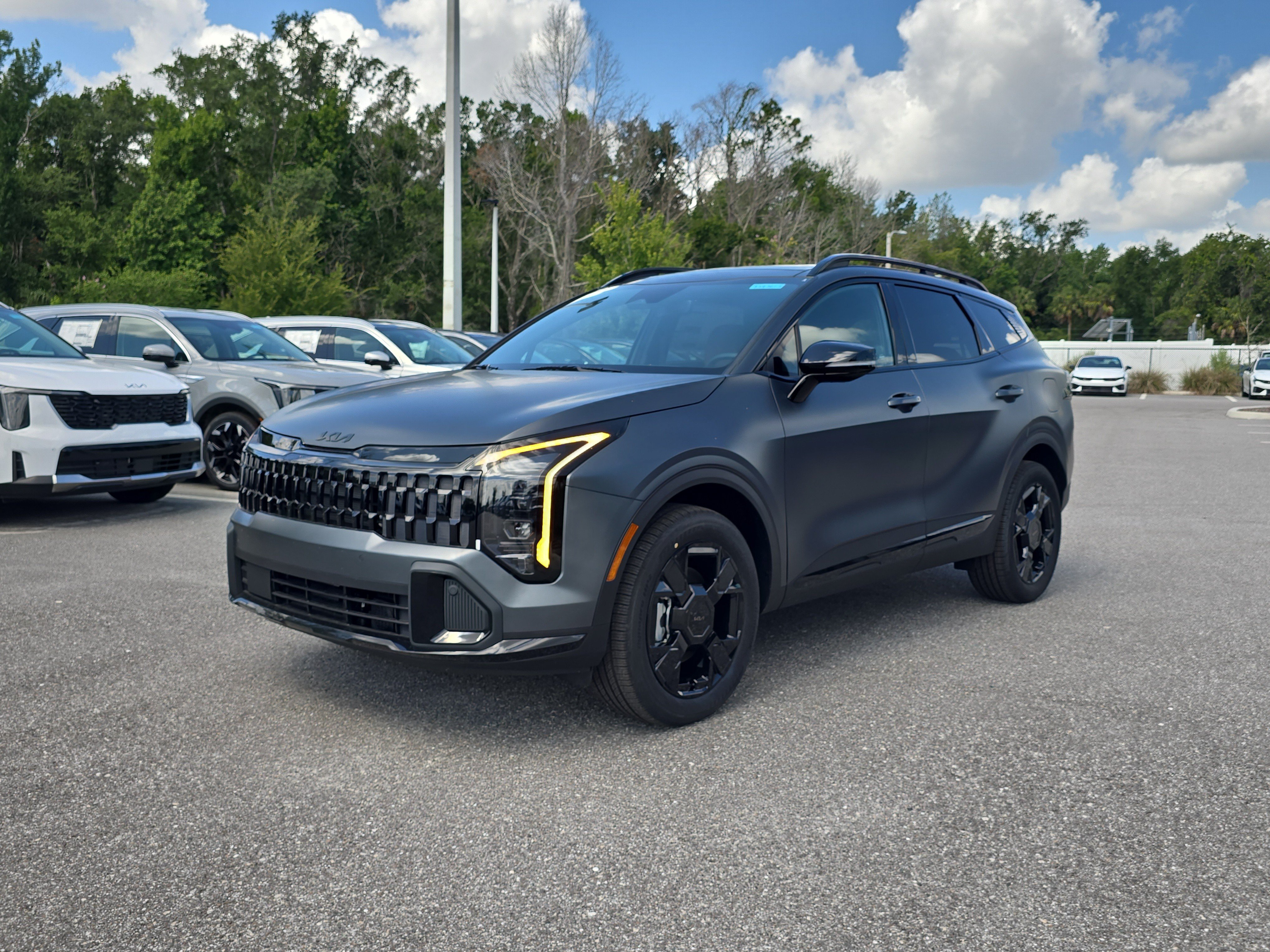 New 2026 Shadow Matte Gray Kia X-Line image 4