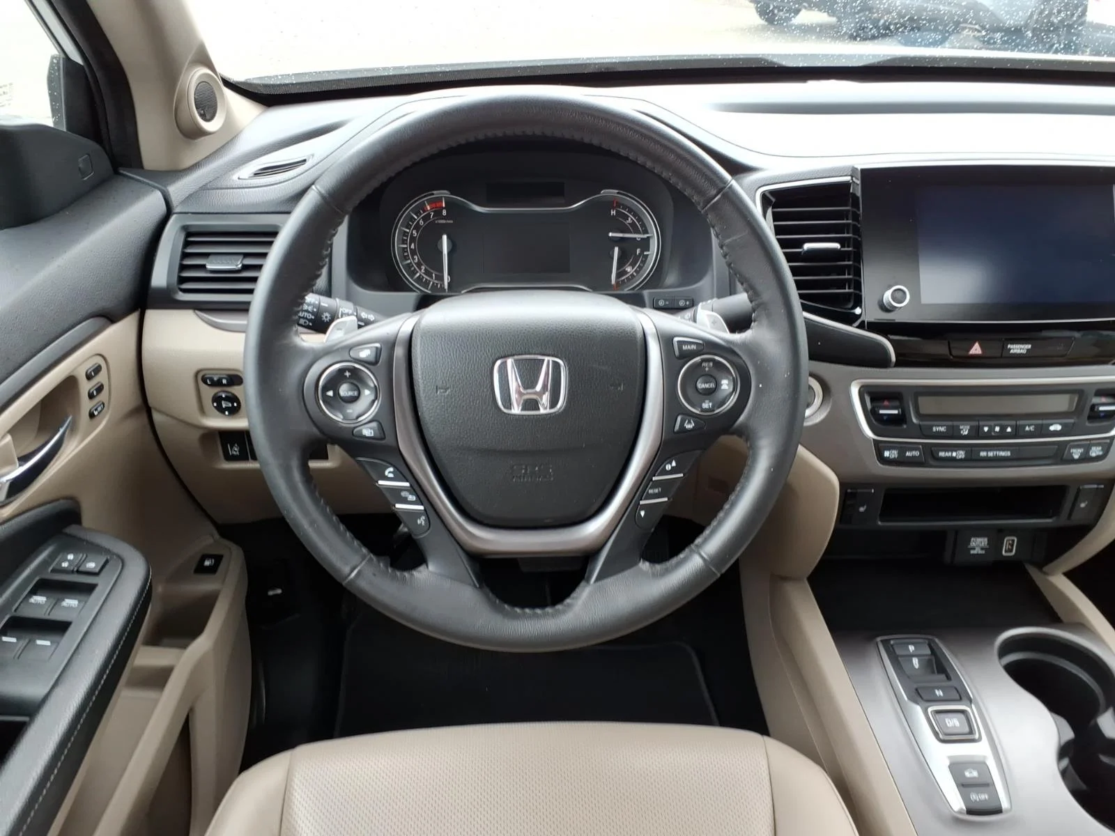 Used 2023 Platinum White Pearl Honda RTL image 13