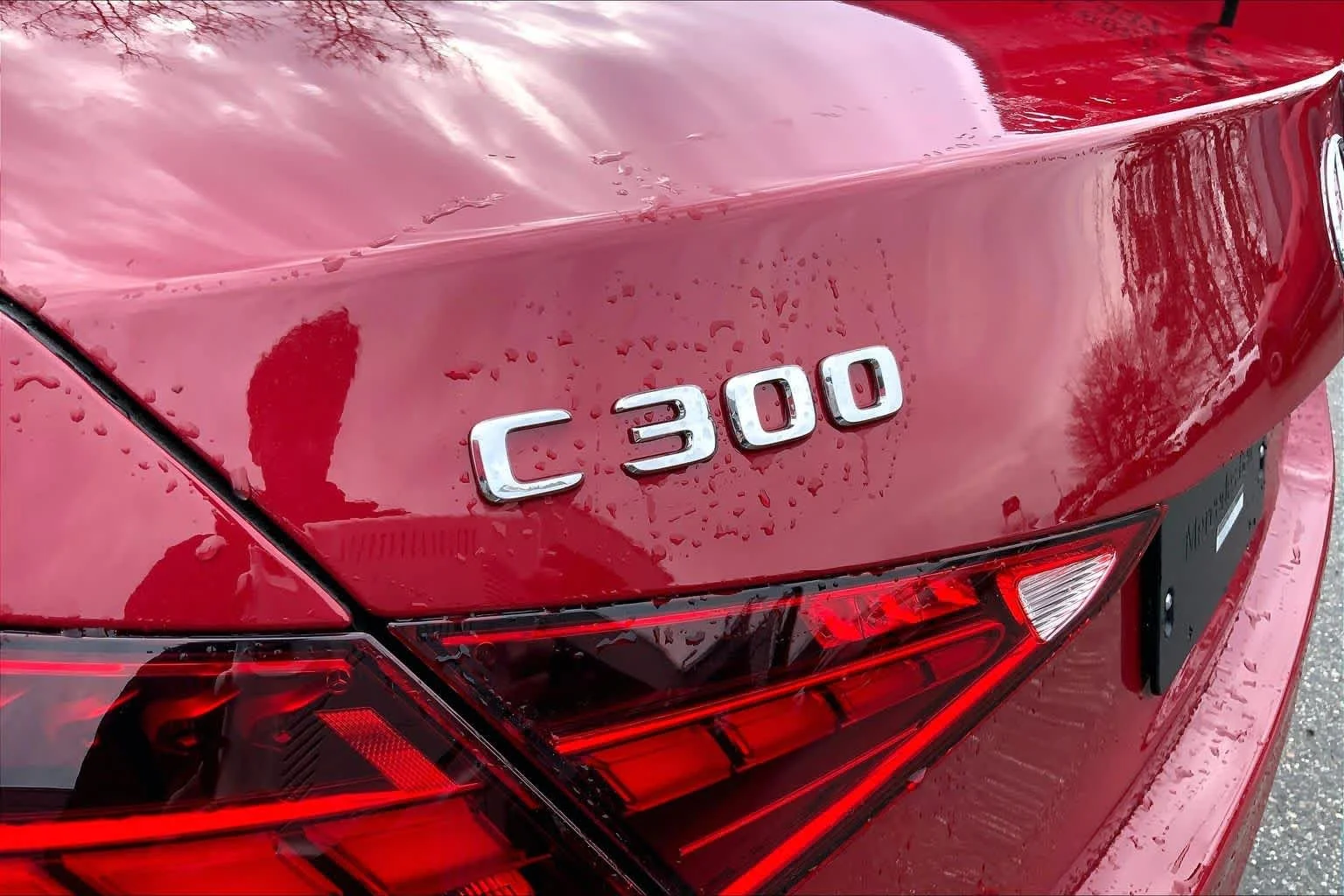 New 2026 MANUFAKTUR Patagonia Red Metallic Mercedes-Benz C 300 image 7