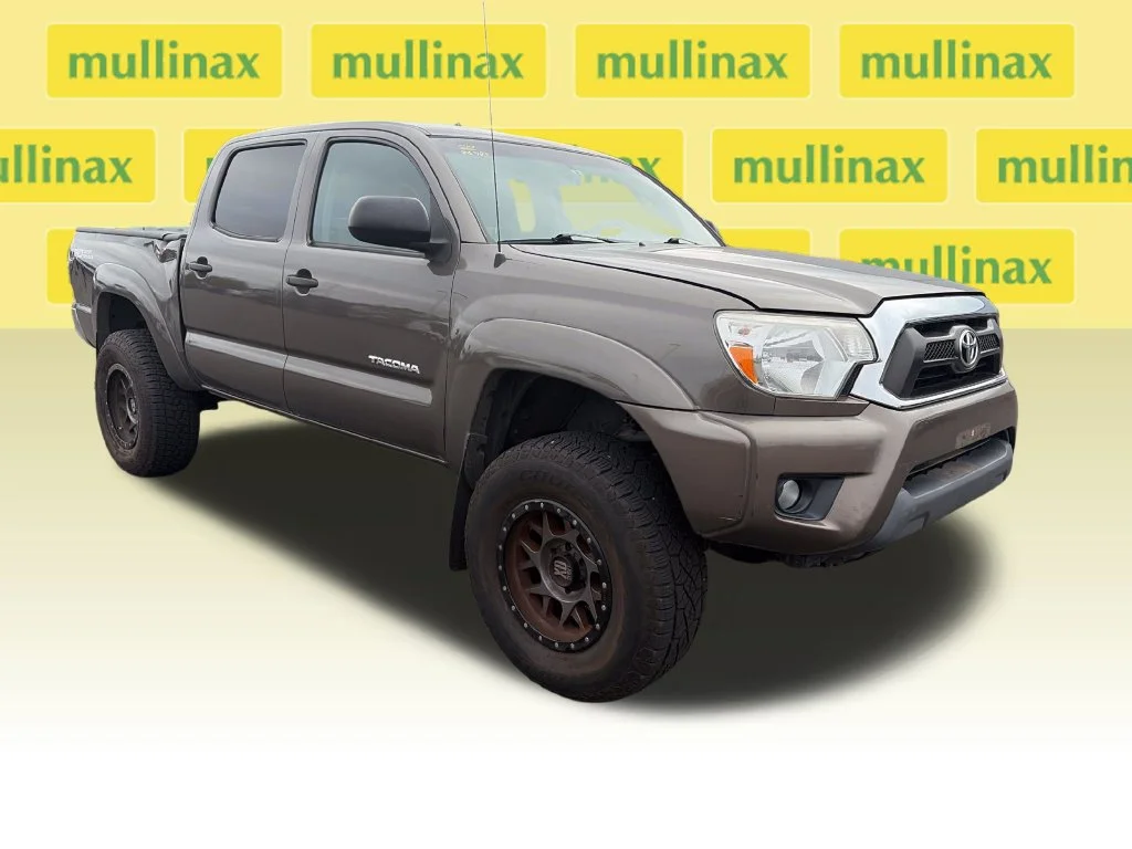 Used 2013 Brown Toyota Base image 1