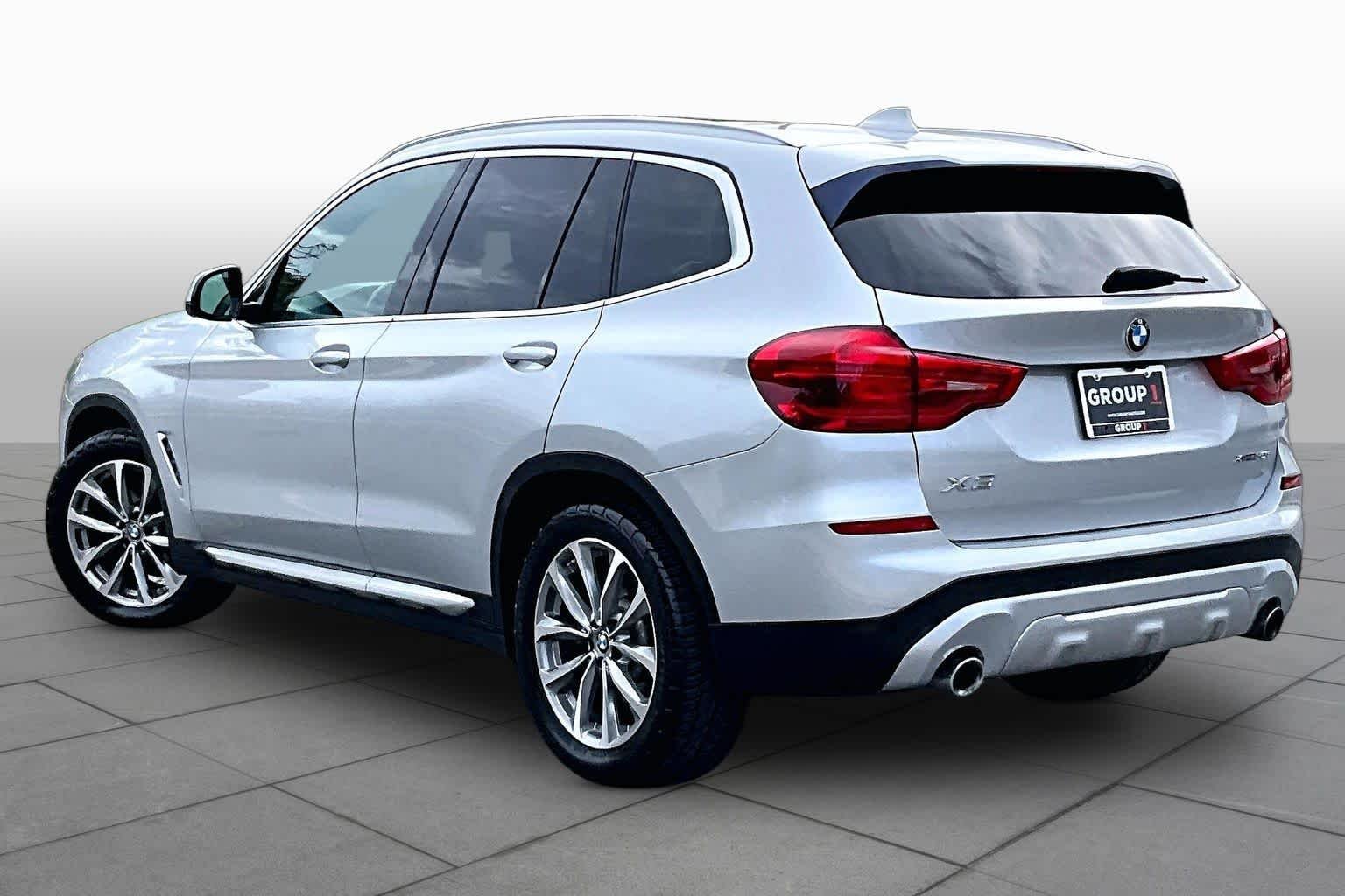 Used 2019 Glacier Silver Metallic BMW xDrive30i image 11