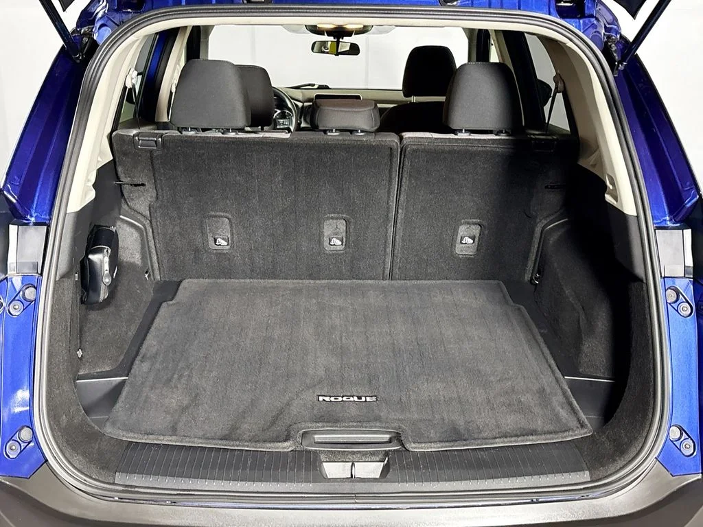 Used 2022 Blue Nissan SV image 20