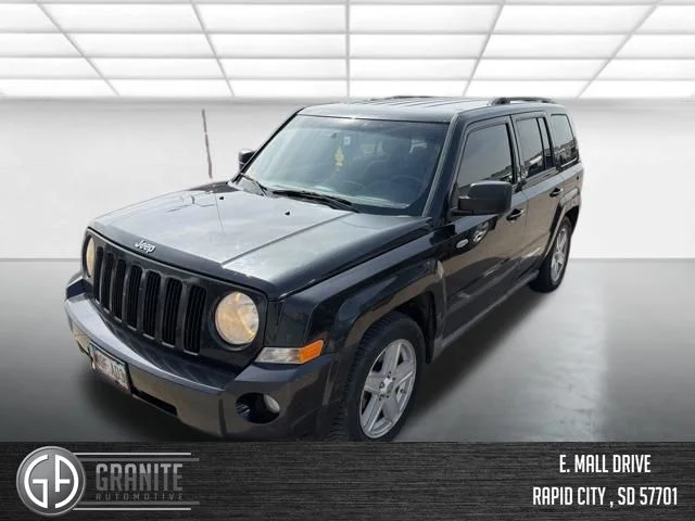 2010 Jeep Patriot Latitude 4X4's photo