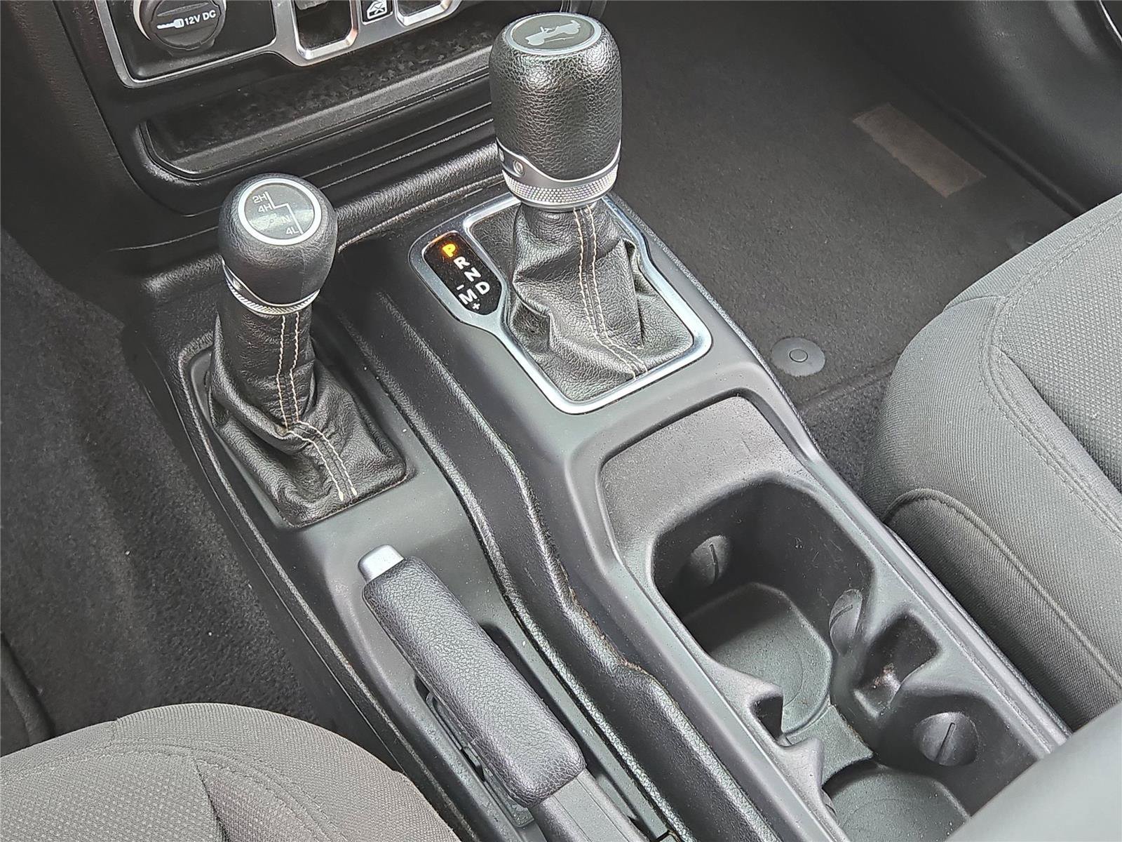 Used 2020 Gray Jeep Sahara image 30
